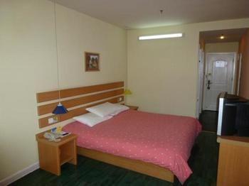 Home Inn Haiyang Road Нантонг Екстериор снимка